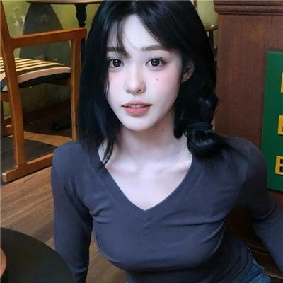 五旬老太整顿家门